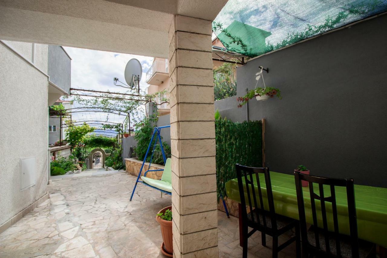 Mrkonjic Branko & Marija Apartmani Omis Ngoại thất bức ảnh