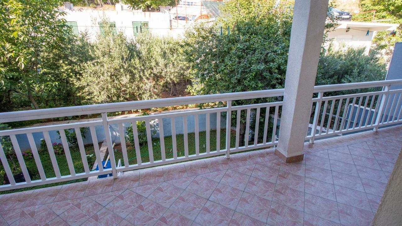 Mrkonjic Branko & Marija Apartmani Omis Ngoại thất bức ảnh