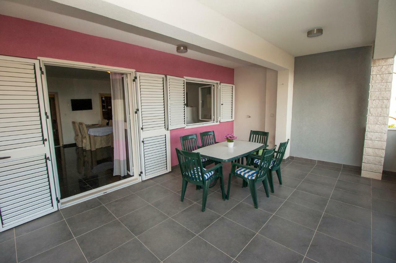 Mrkonjic Branko & Marija Apartmani Omis Ngoại thất bức ảnh