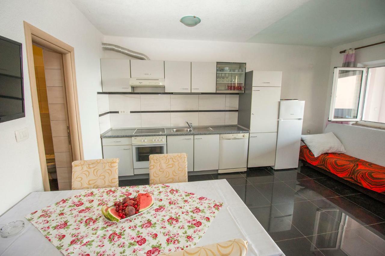 Mrkonjic Branko & Marija Apartmani Omis Ngoại thất bức ảnh