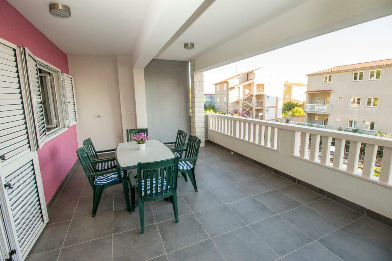 Mrkonjic Branko & Marija Apartmani Omis Ngoại thất bức ảnh